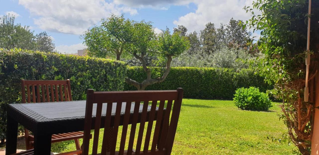 Residenze Coda Cavallo San Teodoro  Buitenkant foto