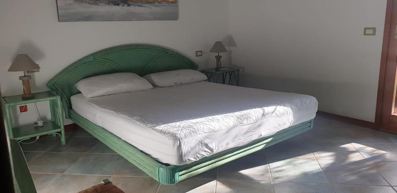 Residenze Coda Cavallo San Teodoro  Buitenkant foto