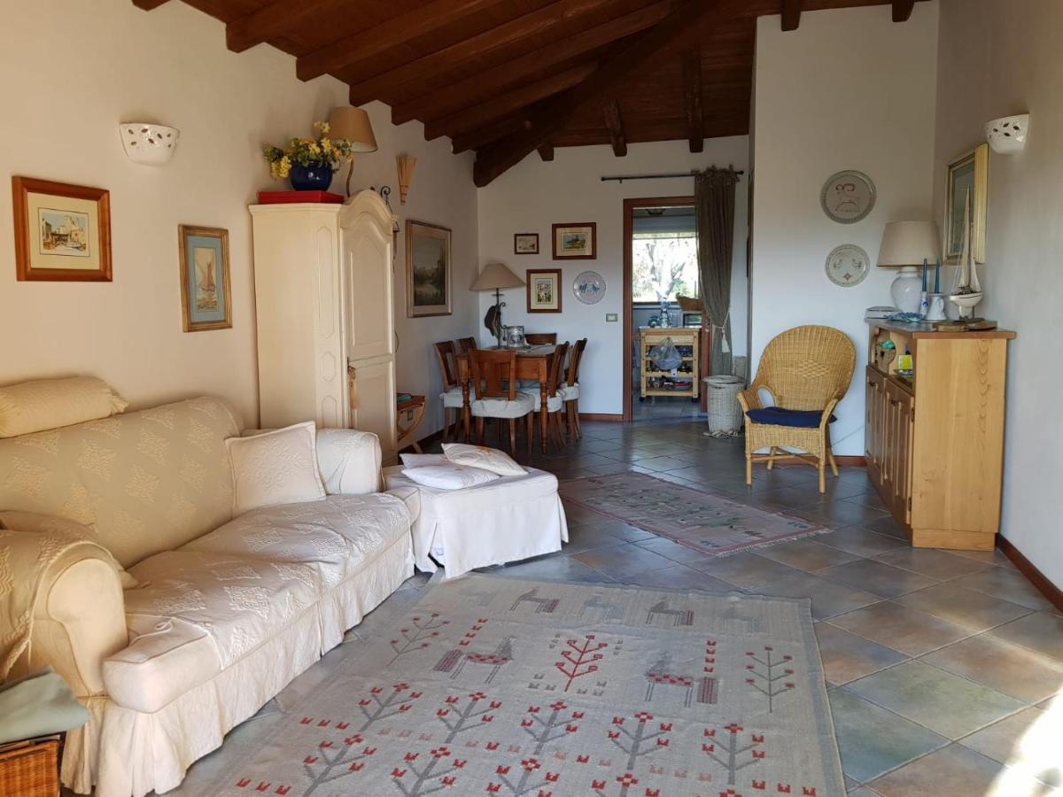 Residenze Coda Cavallo San Teodoro  Buitenkant foto