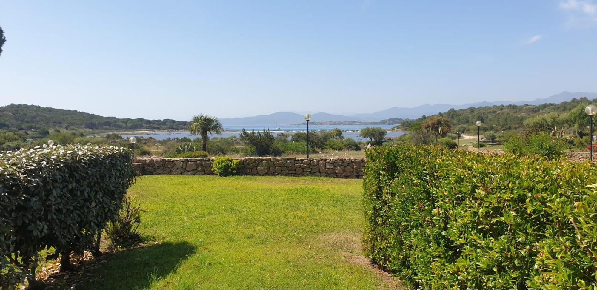 Residenze Coda Cavallo San Teodoro  Buitenkant foto