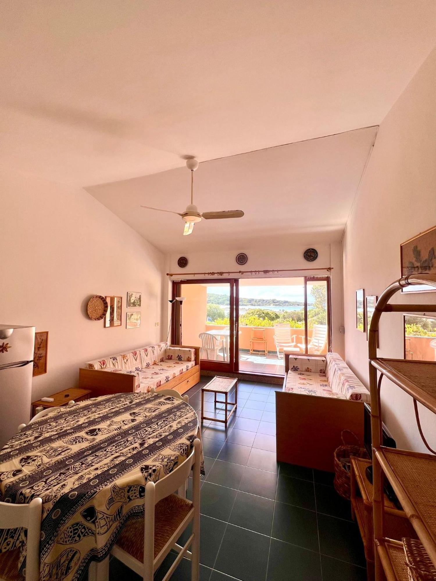 Residenze Coda Cavallo San Teodoro  Buitenkant foto