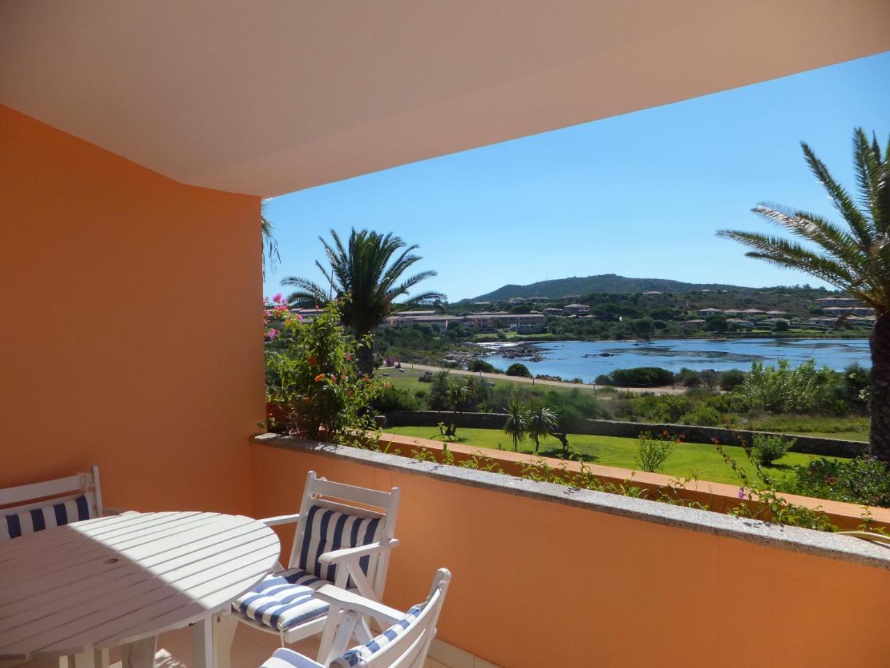 Residenze Coda Cavallo San Teodoro  Buitenkant foto